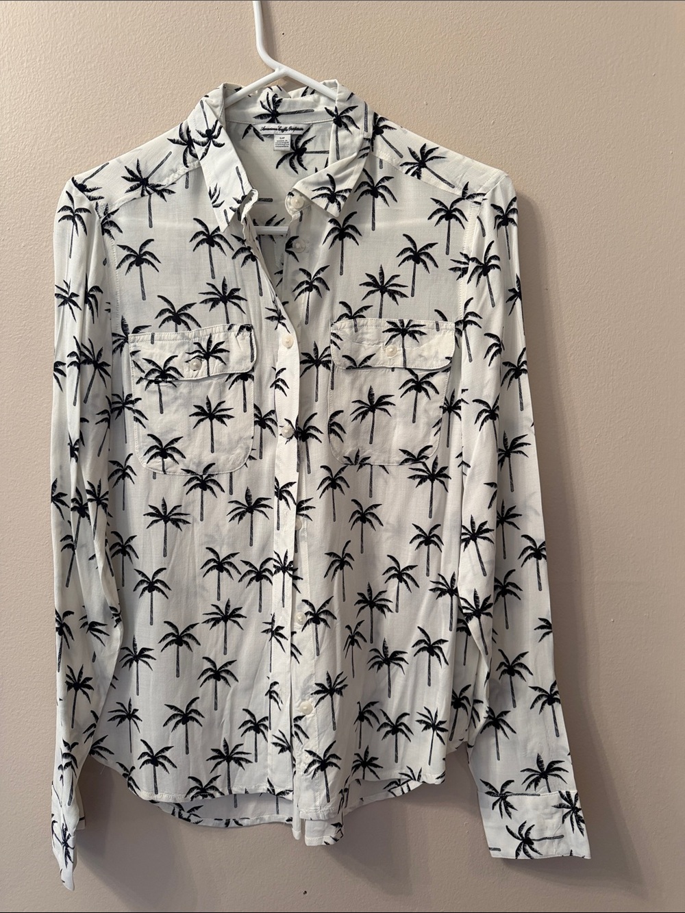 American Eagle Outfitters White Shirt with Black Palm Print